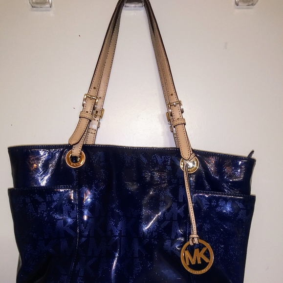 Meet your Posher, Lisa - Picture 10 of 10